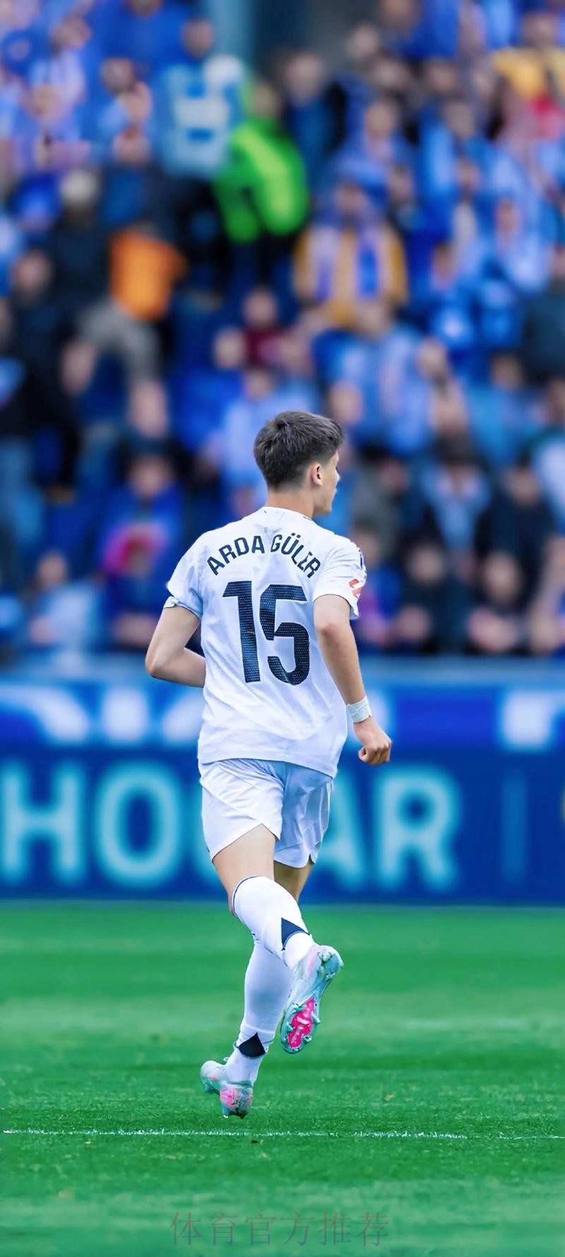 阿斯报：阿拉巴明天正式亮相皇马 并加入季前训练