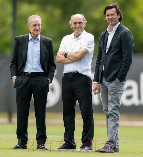 佛罗伦萨想要马约拉尔 正和经纪人以及皇马谈判